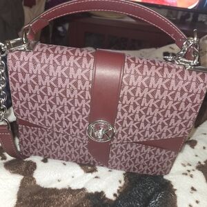 Michael kors purse